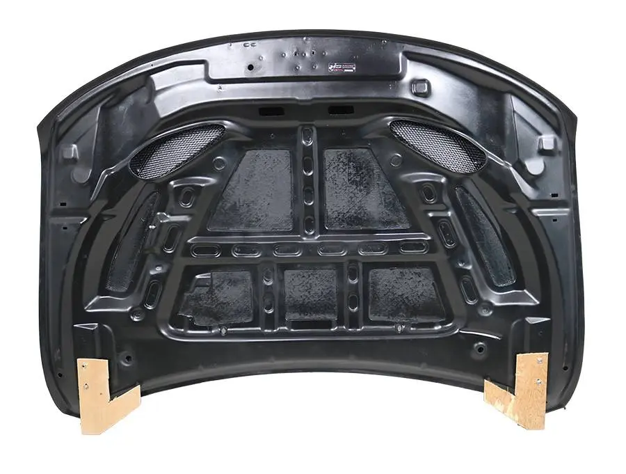 Carbon Fiber Hood SRT Style for 2011-2022 JEEP Grand Cherokee WK2 - Image 4